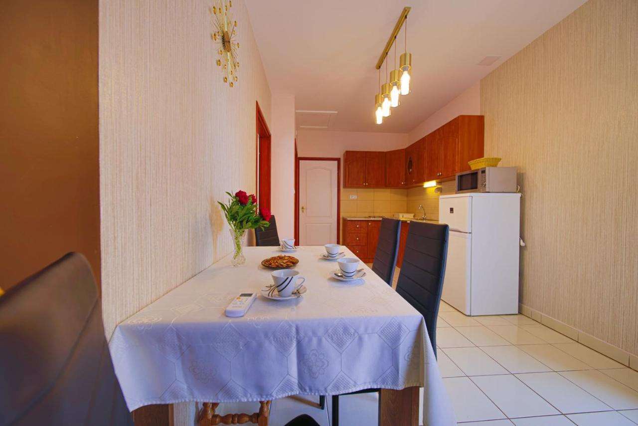 Kalvin Utcai Apartmanok Hajduszoboszlo Luaran gambar