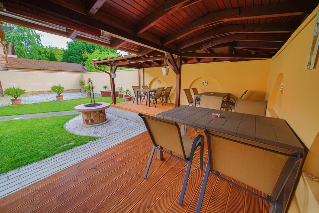 Kalvin Utcai Apartmanok Hajduszoboszlo Luaran gambar