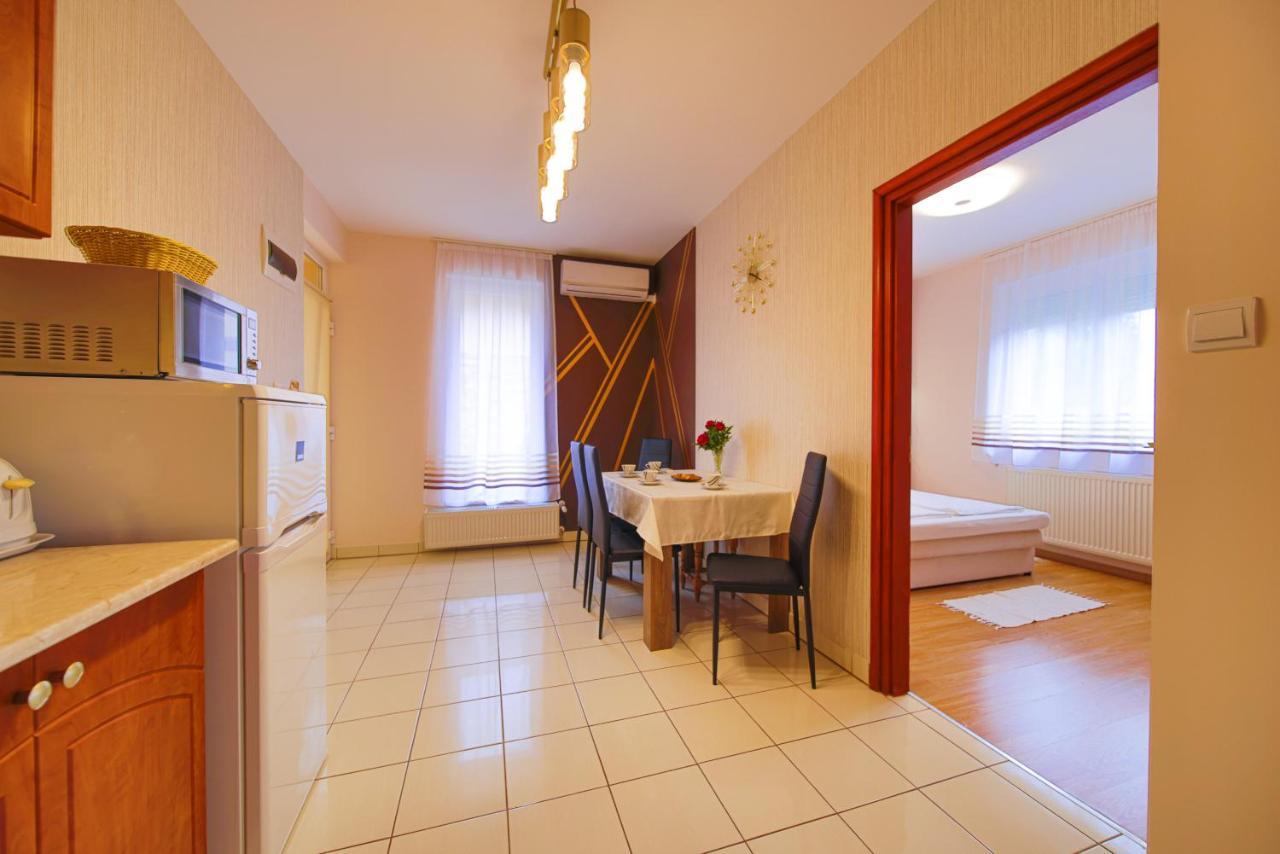 Kalvin Utcai Apartmanok Hajduszoboszlo Luaran gambar